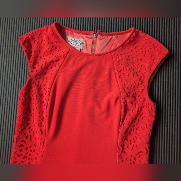 Phoebe Couture Fitted Cutout Lace Orange Red Pencil Chic Mini dress Sz 2 EUC - Picture 3 of 16